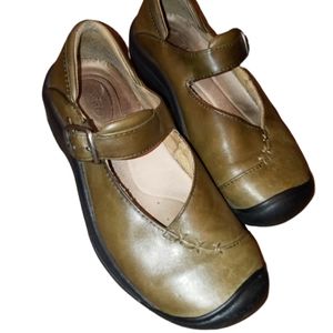Sz 5 Women's KEEN "Verona" Olive Brown Leather Mary Janes